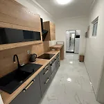 Sunny House Three * Братислава