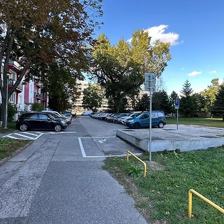 Sunny House Three Ubytovanie v rodine Bratislava